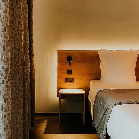 Hotel Harmony