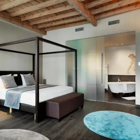 Harmony Hotel