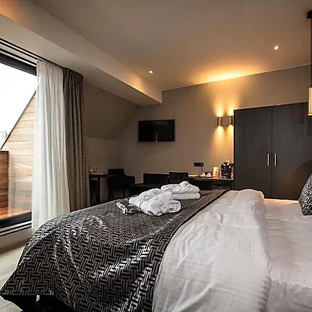 Harmony Hotel 4*