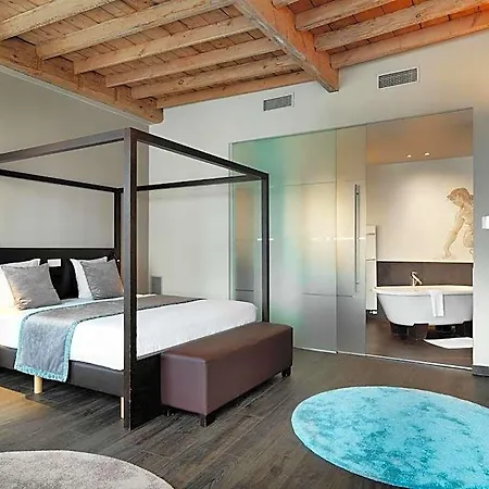 Harmony 4* Gent